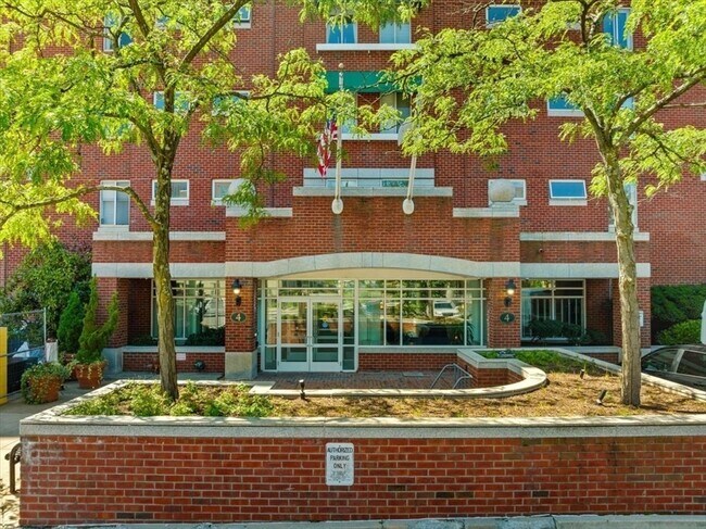 Foto del edificio - 4 Canal Park