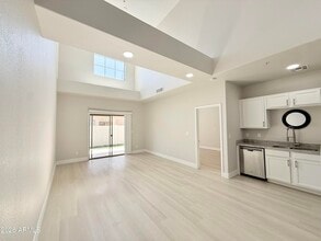 Building Photo - 15677 N 29th St