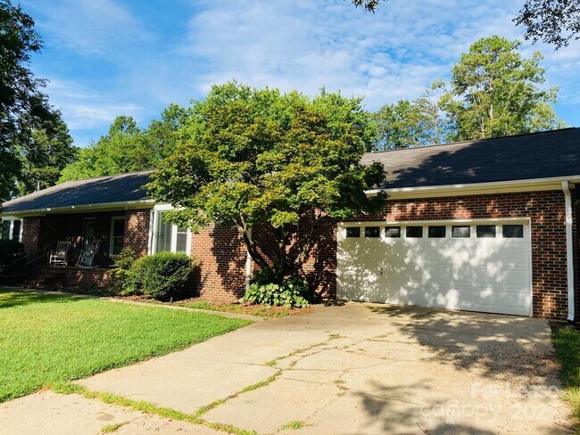 Foto del edificio - 4969 Moonlite Bay Dr