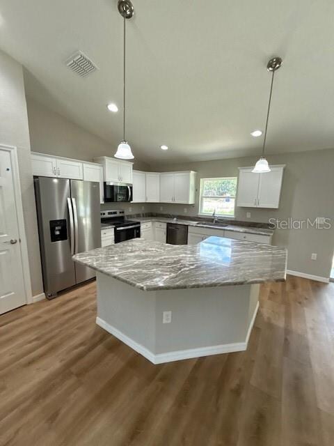 Building Photo - 10426 SW 133 Ave