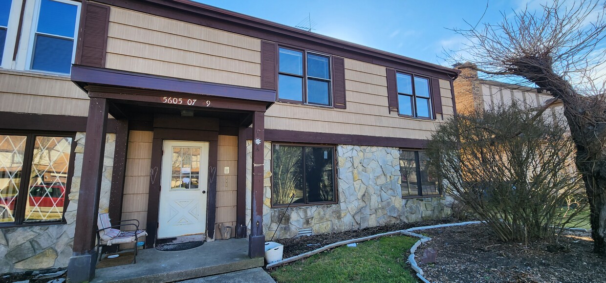 Foto principal - 5607 Ryewyck Dr