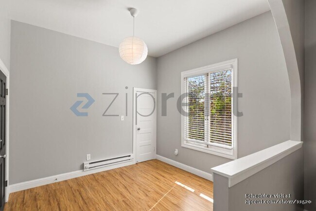 Building Photo - 5582 Vallejo St