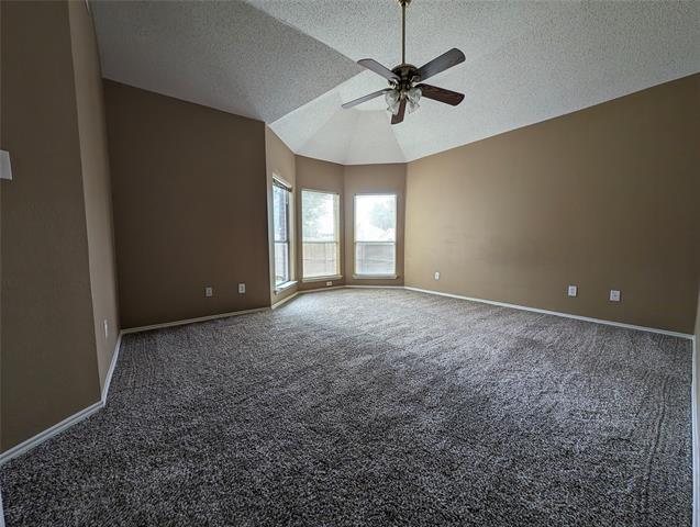 Foto del edificio - 2340 Red Maple Rd