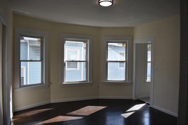 Foto del edificio - 47 Gem Ave