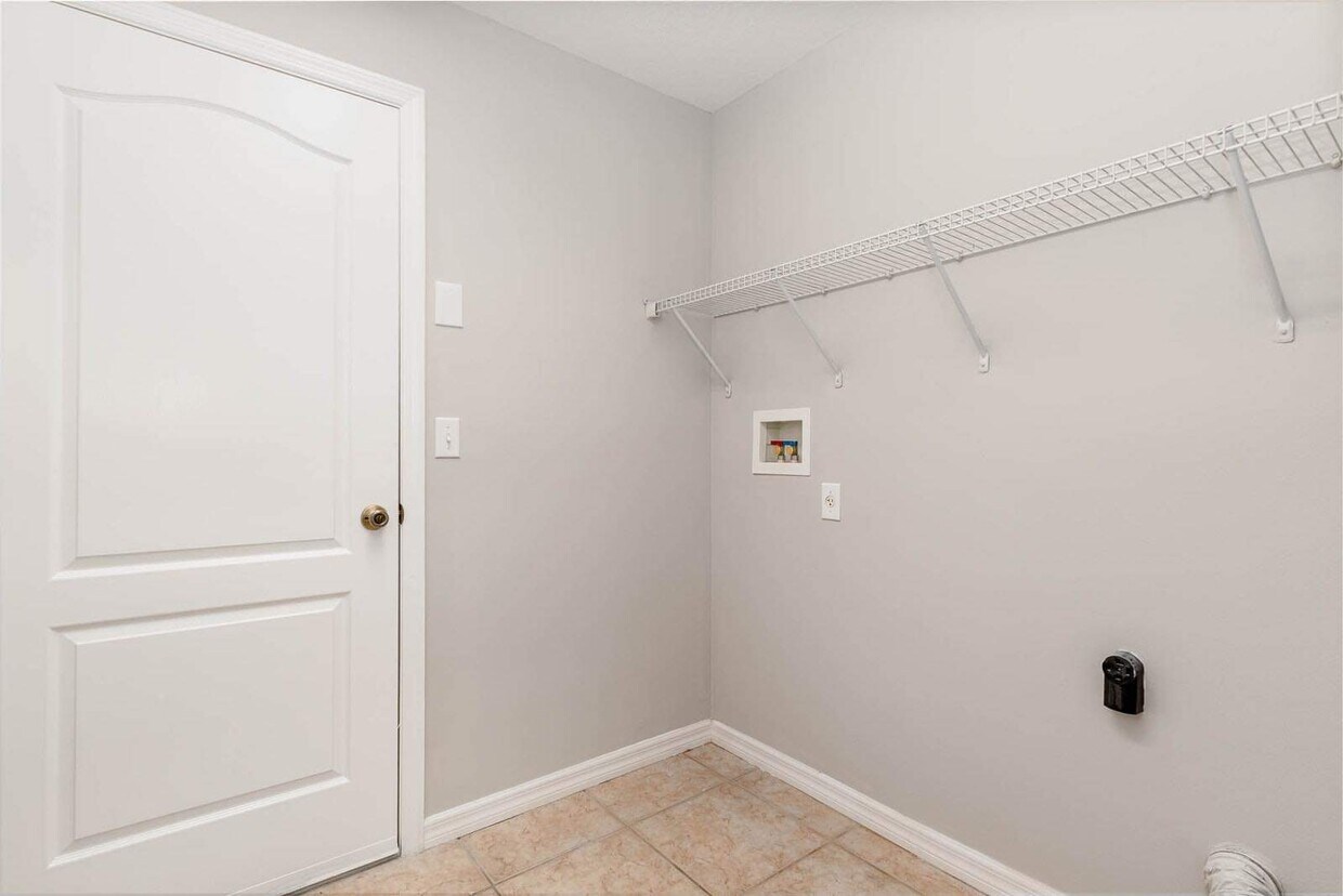 153 Compass Rose Dr, Groveland, FL 34736 House for Rent in Groveland