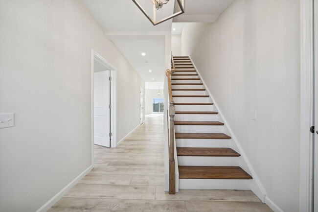 Foto del edificio - 2217 Lebanon Dr