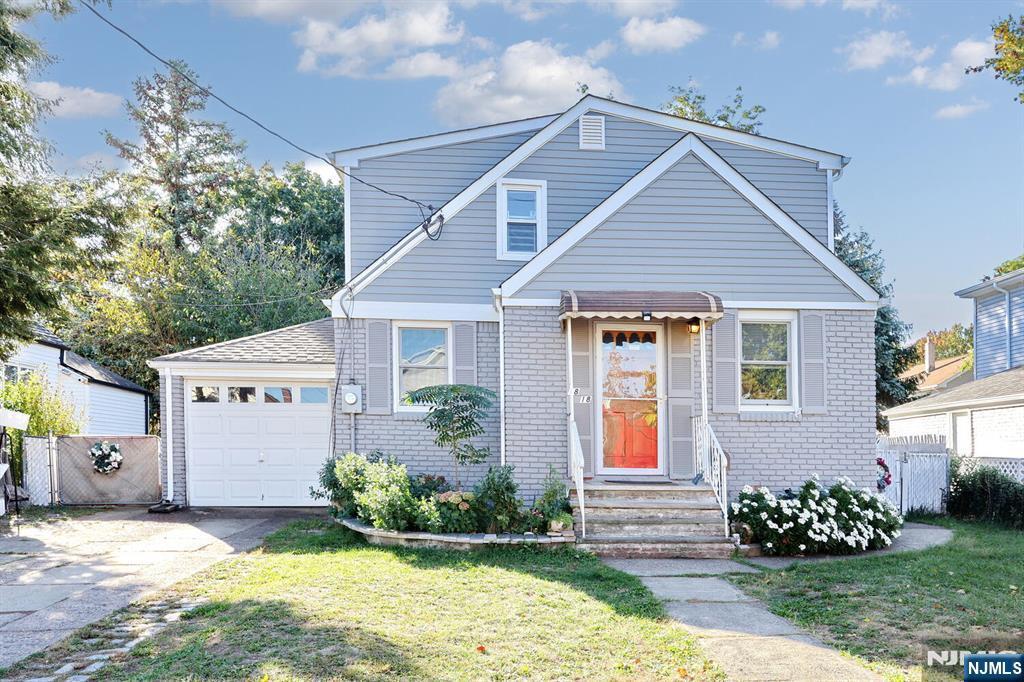 Primary Photo - 18-18 Ellis Ave