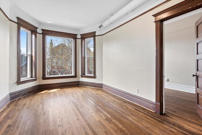 Building Photo - 3751 N Clifton Ave