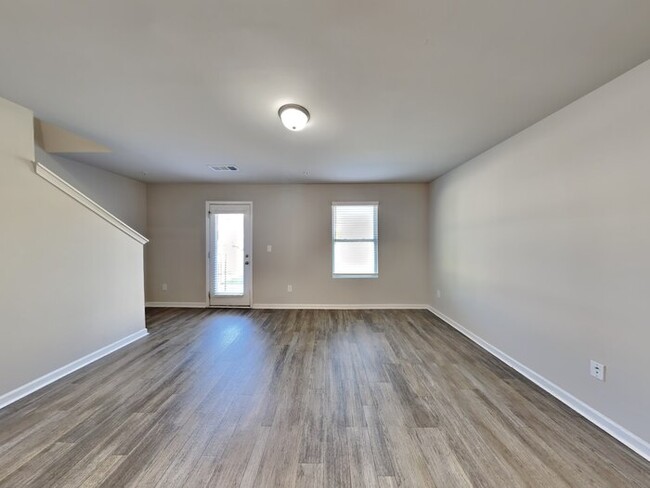 Foto del edificio - 2129 Belmont Cir NE