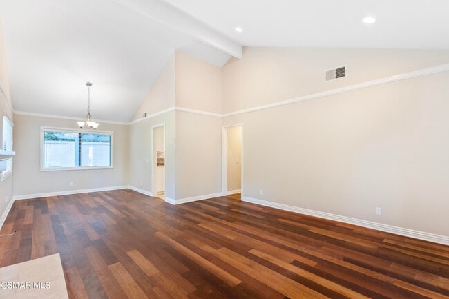 Building Photo - 932 Thistlegate Rd