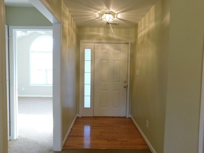 Foto del edificio - Great home in a desirable neighborhood!