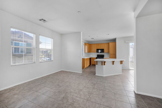 Living room - 26041 Iris Ave