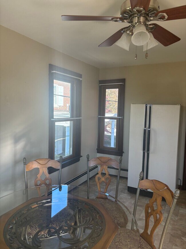 Building Photo - Spacious 2-3 Bedroom Apartment in Hanover ...