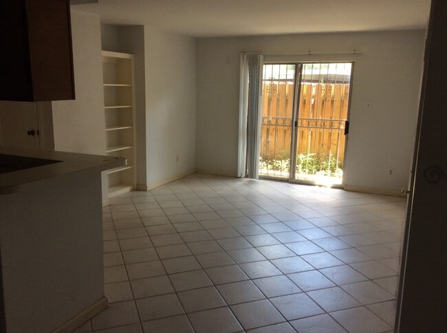 Photo - 12905 Woodforest Blvd (Houston, TX) Apartment