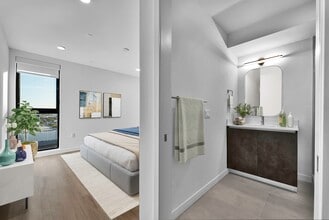 Building Photo - Clad LA