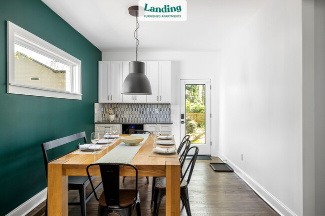 Foto del edificio - 1696 Emerald Ave SW