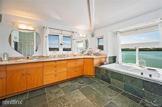 Building Photo - 3 br, 3.5 bath House - 545 Kumukahi Pl