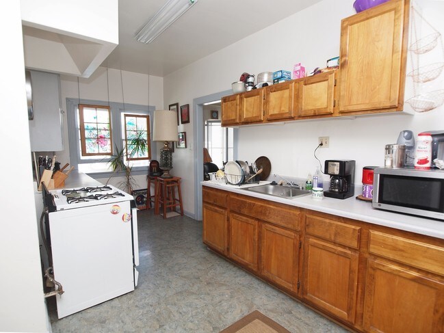 Foto del diseño de interior - 109 S Berendo St