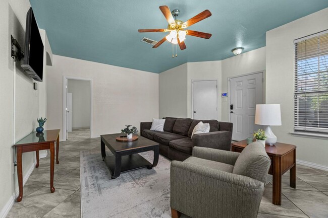 Foto del edificio - Stunning Fort Worth home in a sought-after neighborhood