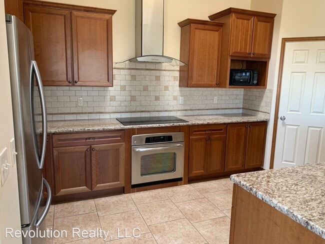 Building Photo - 3 br, 2 bath House - 4548 Miramar Arc