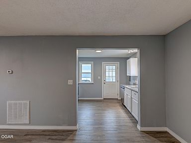 Foto del edificio - 414 N Mineral Ave