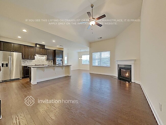 Foto del edificio - 7823 Pope Farm Rd