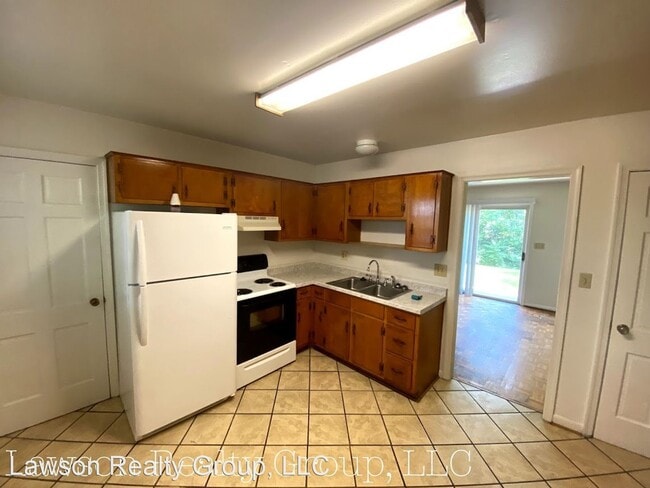 Building Photo - 740-742 Welton Ave SW