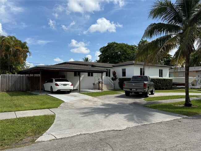 Foto del edificio - 8331 SW 31st St
