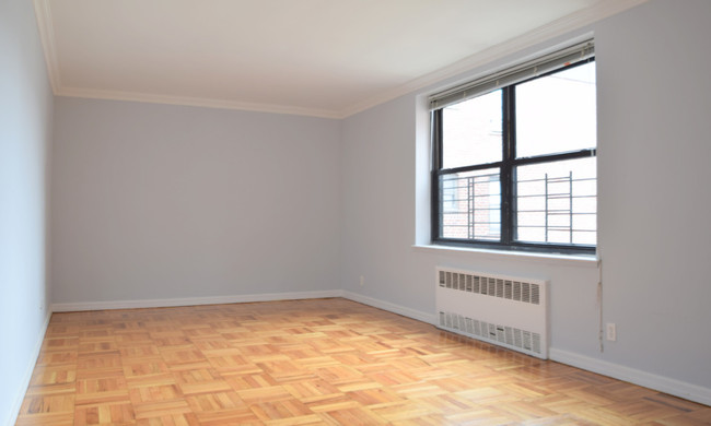 Building Photo - 15 Davenport Ave
