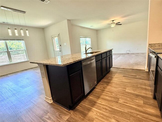 Foto del edificio - 109 Sunnymeade Ln
