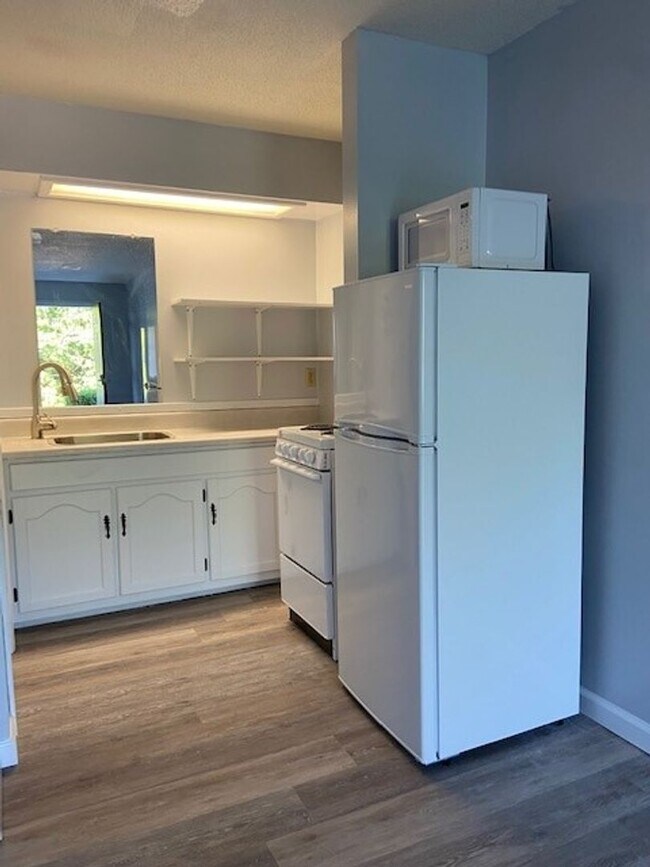 Foto del edificio - Studio Apartment in Hollister