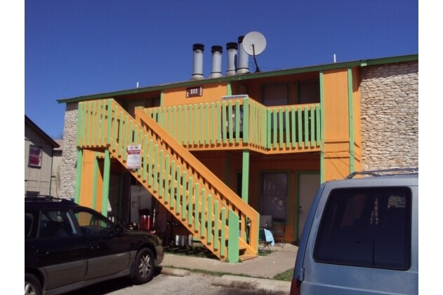 Foto principal - West Fourplex Homes