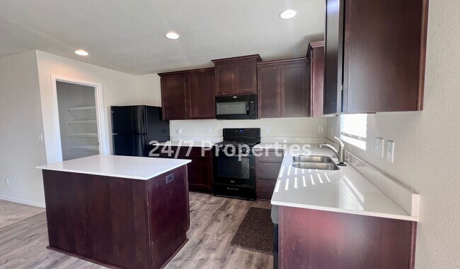 Foto del edificio - Magnificent 4BD I 2.5BA Molalla Home