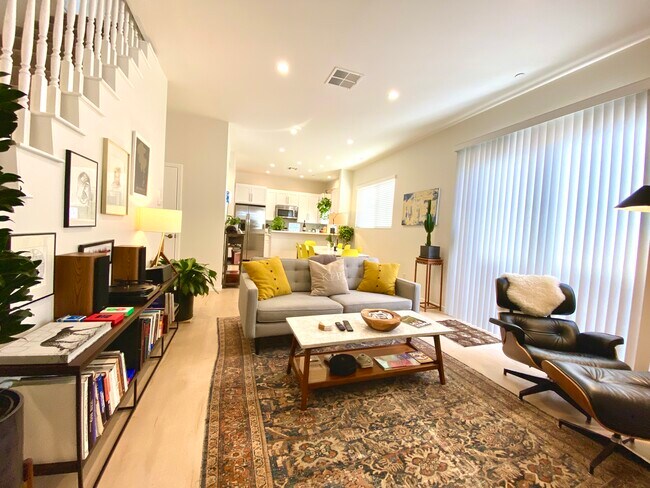 Foto del edificio - 818 N Alfred St