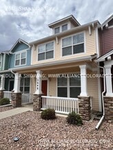 Building Photo - 2648 Shannara Grove