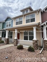 Building Photo - 2648 Shannara Grove