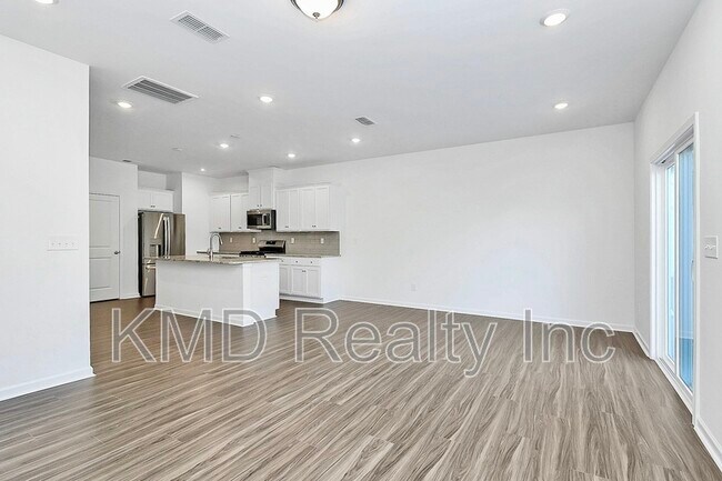 Foto del edificio - 3651 Secrest Lndg