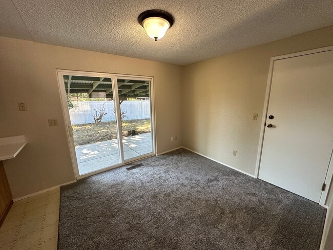 Building Photo - 813 Haskell Ct