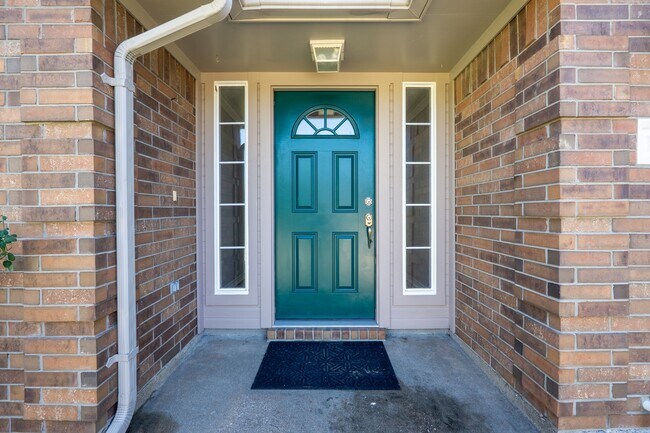 Foto del edificio - 1520 Strasburg Cir