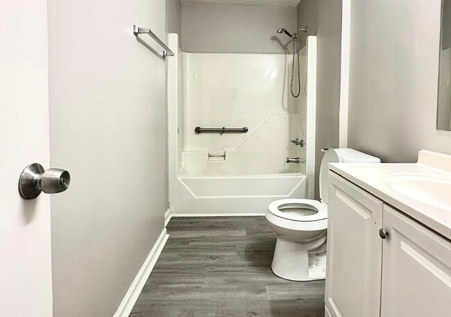 Foto del edificio - 136 Melba Ave SW