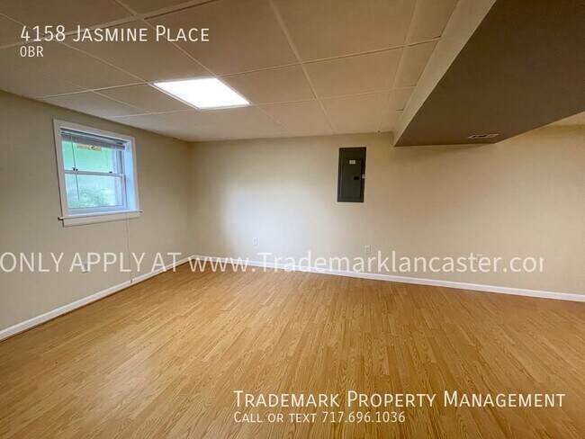 Foto del edificio - 4158 Jasmine Pl