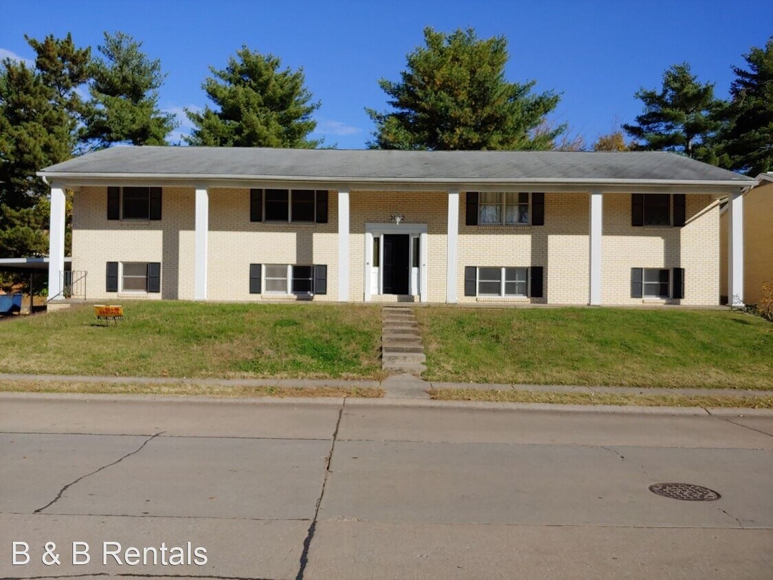 Primary Photo - 3022 Themis St