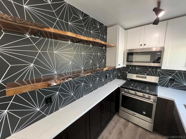 Building Photo - 2019 Reed Ave