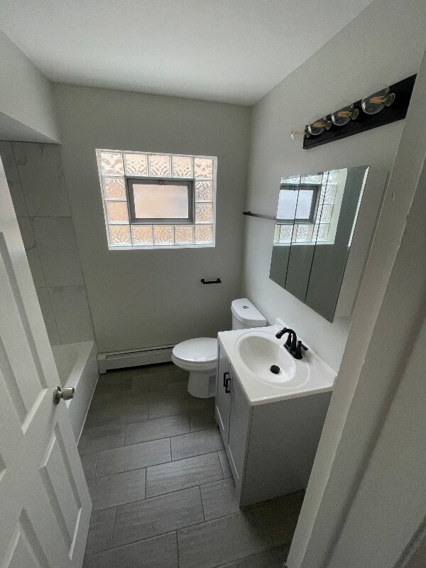 Photo - 7810 S Escanaba Ave Apartment