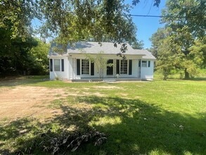 Building Photo - 1418 Bellevue Rd