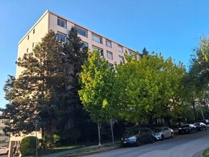 Building Photo - Centennial Court