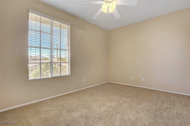 Foto del edificio - 3432 Yellow Cove Ln