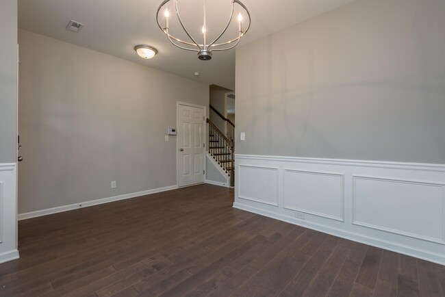 Building Photo - 815 Festival Ln