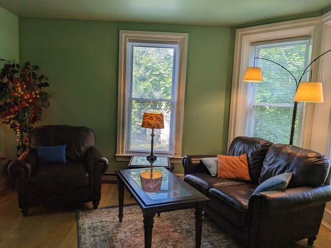 Foto del edificio - 423 Budd St