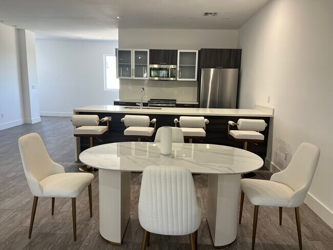 Foto del edificio - 1045 NE 18th Ave